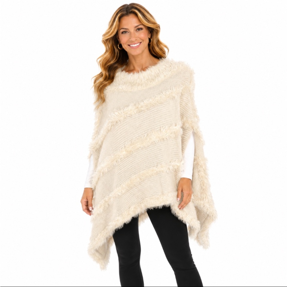 CHARLIE PAIGE Cozy Cream Fringe Poncho Sweater Size OS